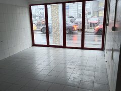 Sector 4, Aparatorii Patriei, vis-avis Auto Nesty 80 metri patrati