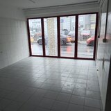 Sector 4, Aparatorii Patriei, vis-avis Auto Nesty 80 metri patrati